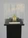 fiorenzodavino_ilpesodellafamiglia2008resinaplexiglaslibrocm27x27x27_small